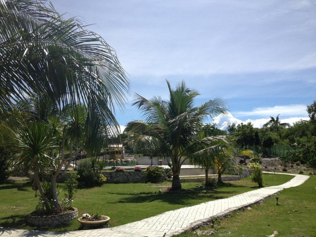 Moalboal Beach Resort Alcantara  Buitenkant foto