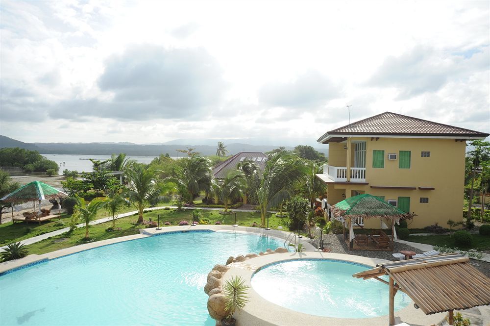 Moalboal Beach Resort Alcantara  Buitenkant foto