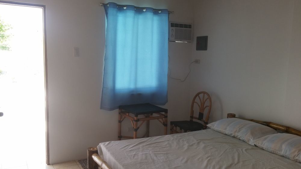 Moalboal Beach Resort Alcantara  Buitenkant foto