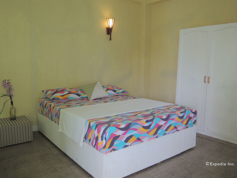 Moalboal Beach Resort Alcantara  Buitenkant foto