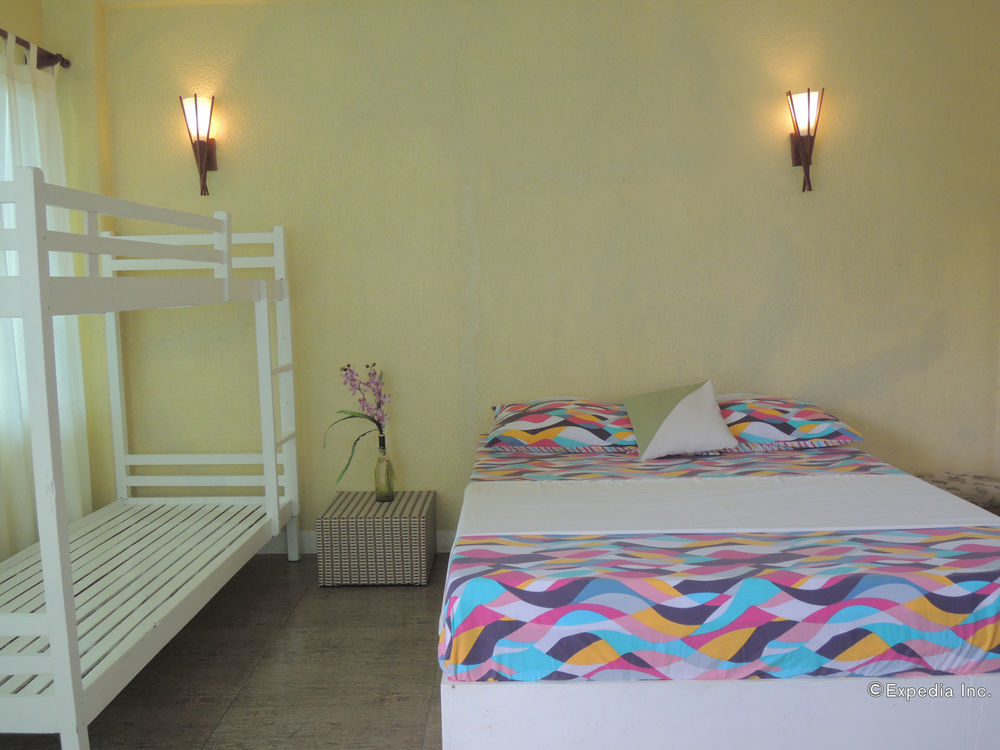 Moalboal Beach Resort Alcantara  Buitenkant foto