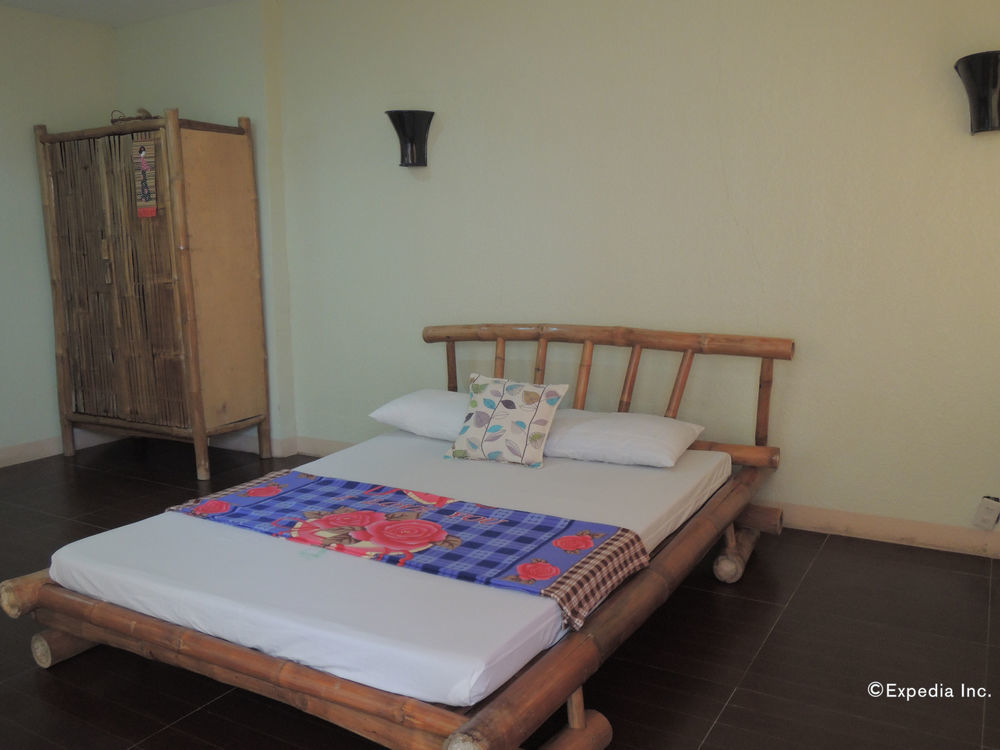 Moalboal Beach Resort Alcantara  Buitenkant foto