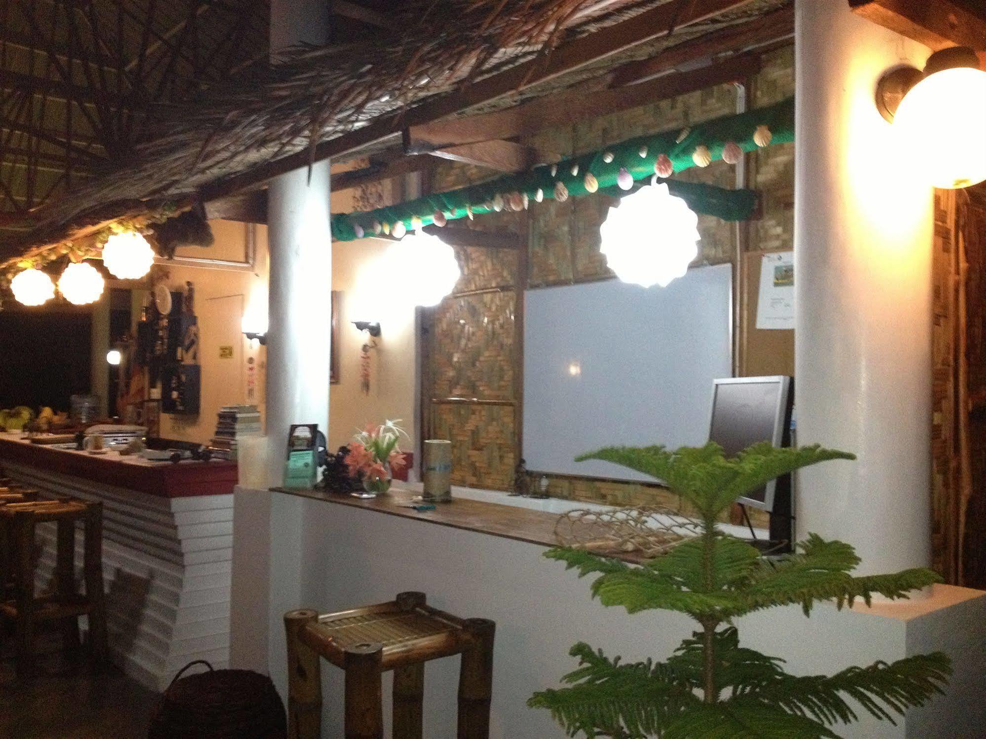 Moalboal Beach Resort Alcantara  Buitenkant foto